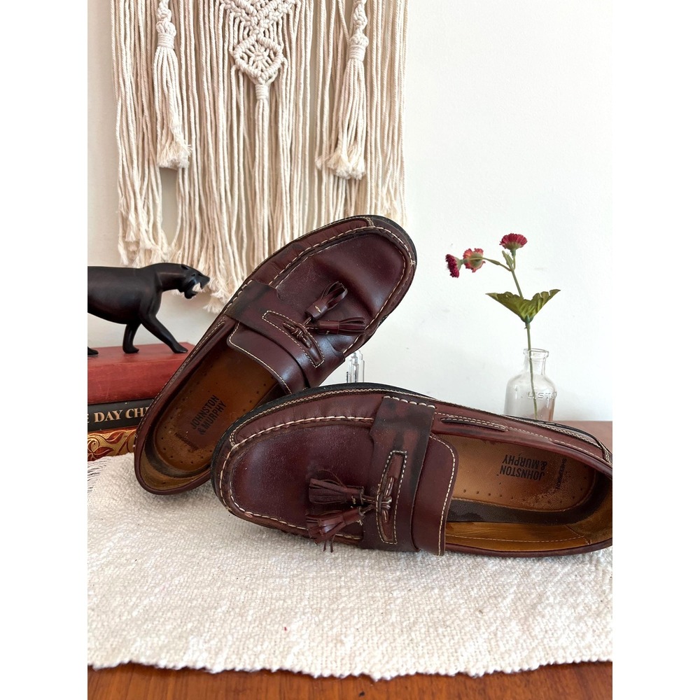 Men's Size 9 Johnston and Murphy Leather Loafers (3945)